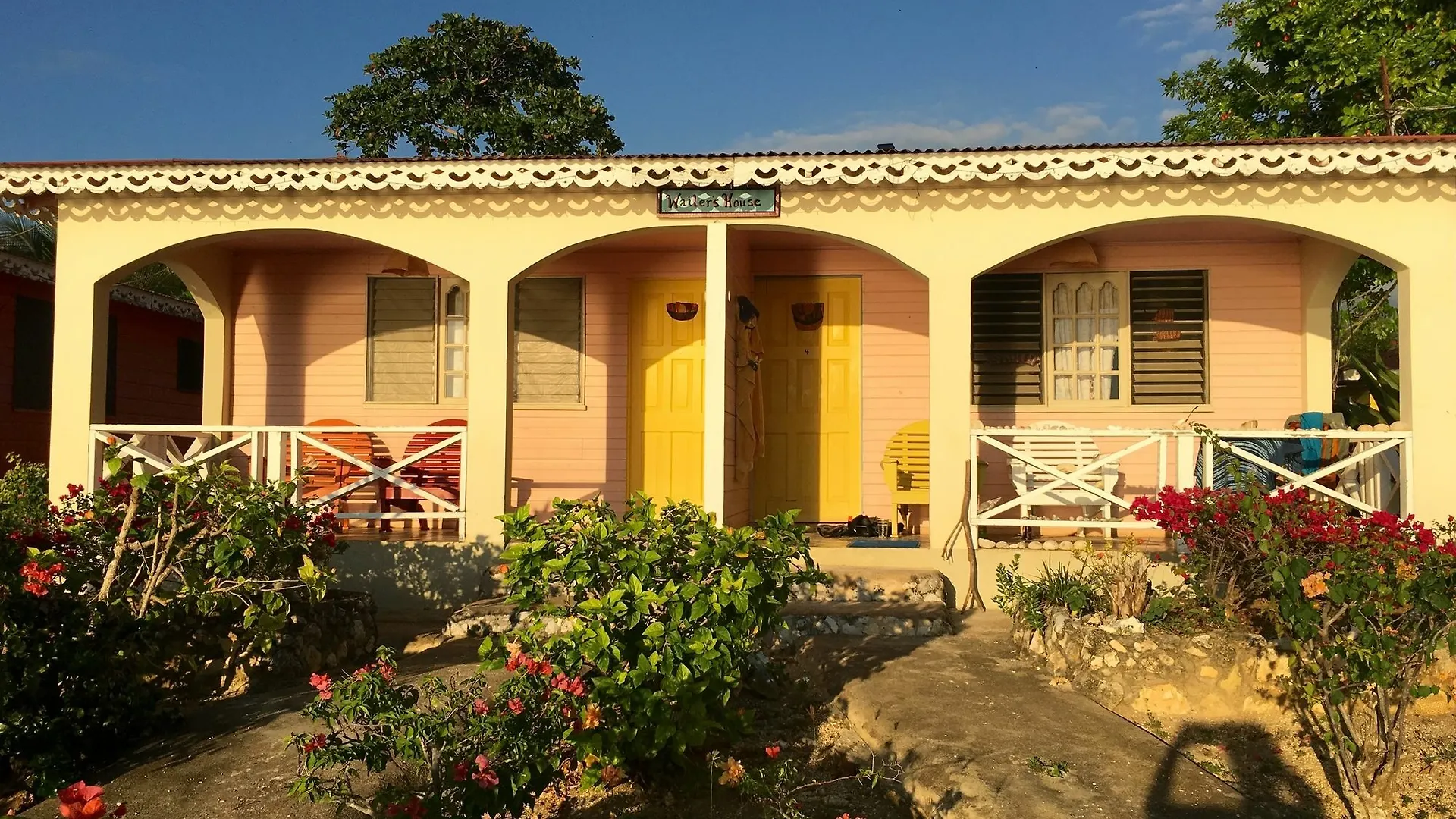 Little Bay Cabins
